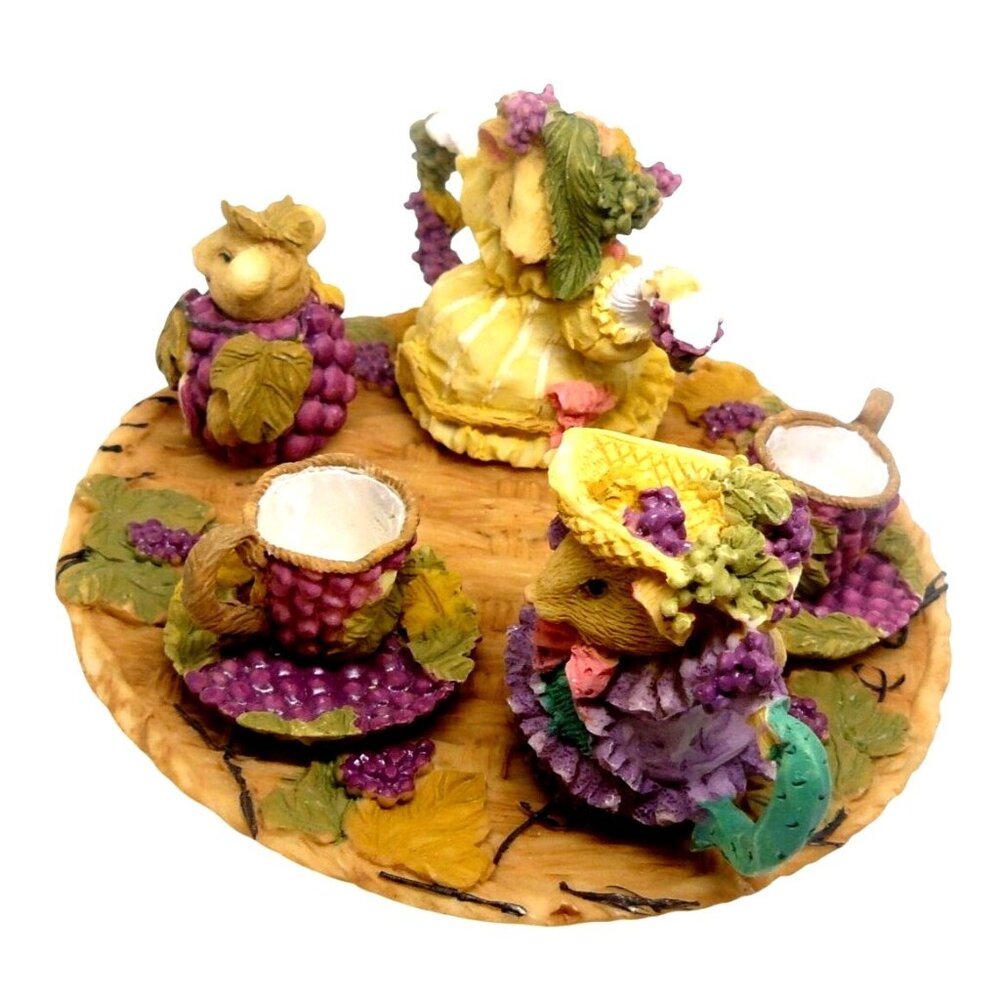 Hand-Painted Resin Mouse Tea Party Figurine Set Grapevine Details Round Tray - Picture 4 of 4